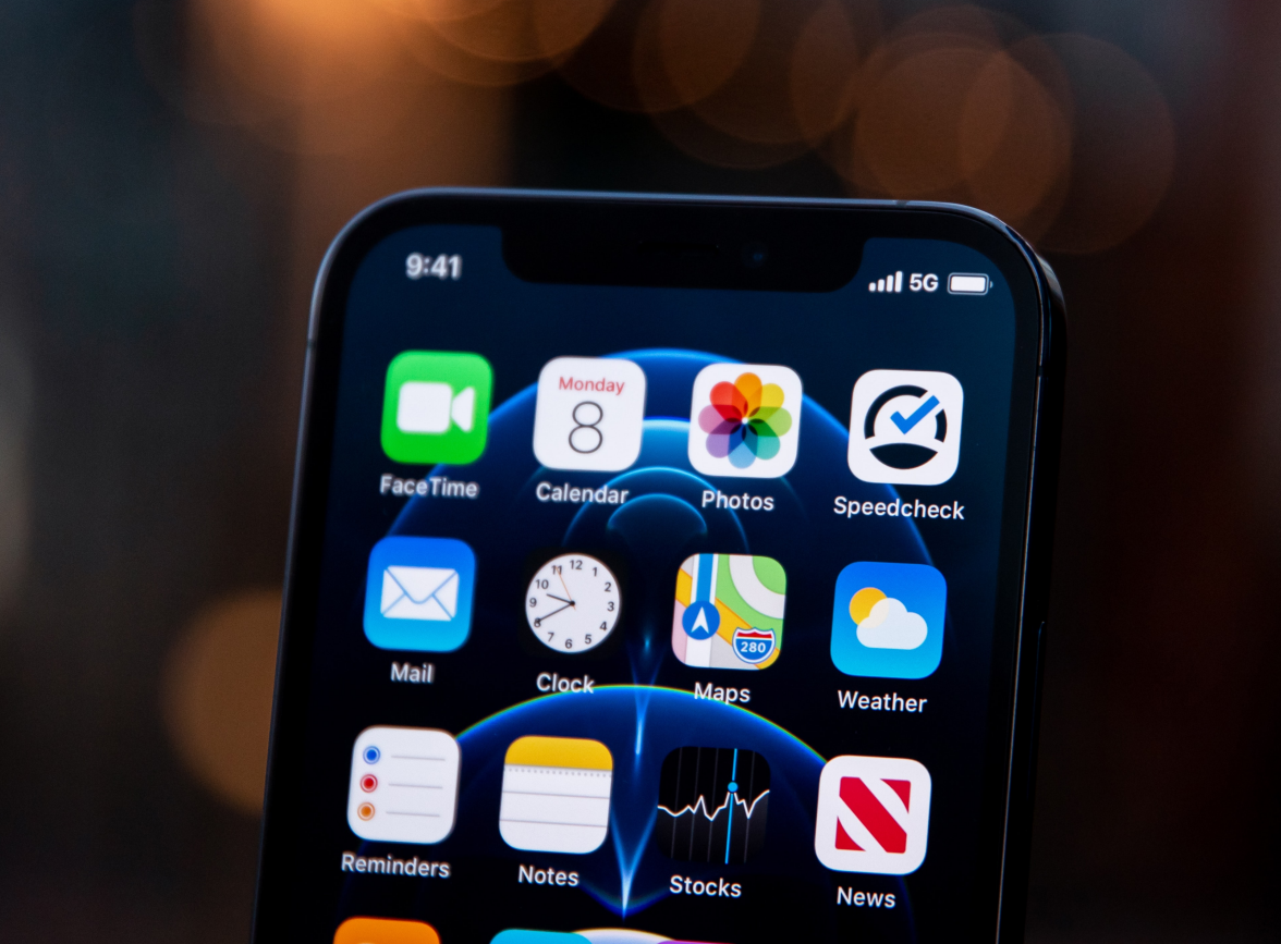 稷山苹果手机维修分享为什么 iPhone 12 在冬季会自动关机 