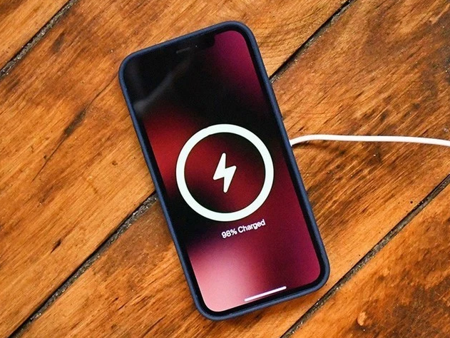 稷山苹果手机维修分享iPhone 12可以随便充电吗 